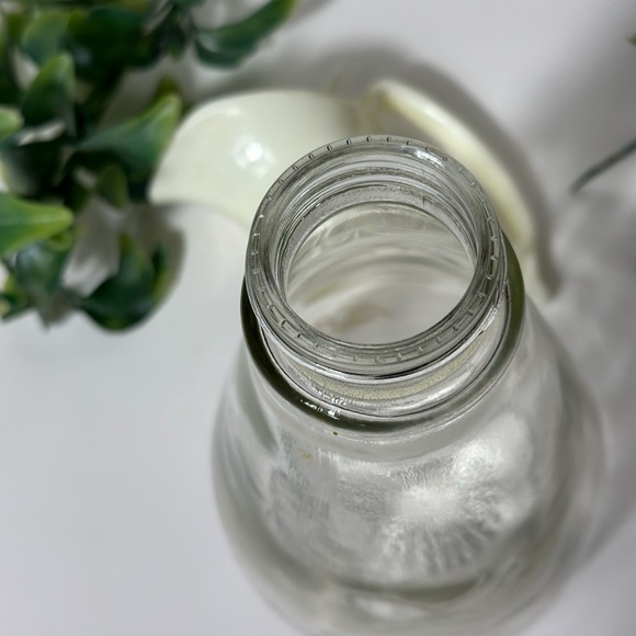 Vintage Log Cabin Maple Syrup Glass Dispenser 1970’s Gold Eagle Pattern - Picture 6 of 9